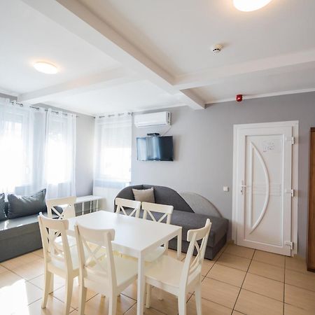 Riviera Apartmanhaz Шиофок Экстерьер фото
