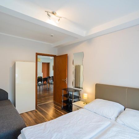 Riviera Apartmanhaz Шиофок Экстерьер фото