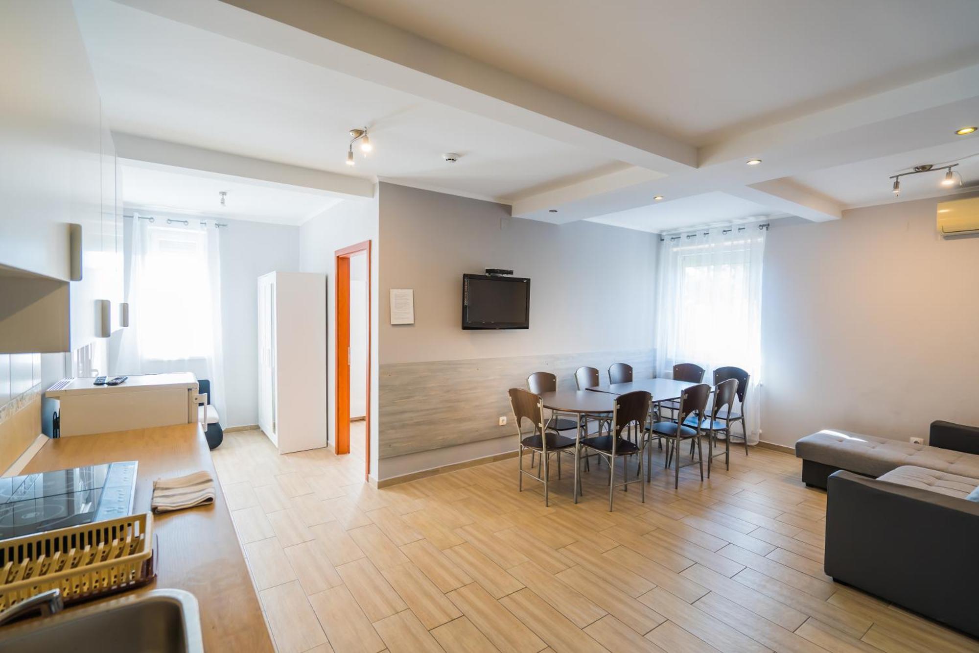 Riviera Apartmanhaz Шиофок Экстерьер фото