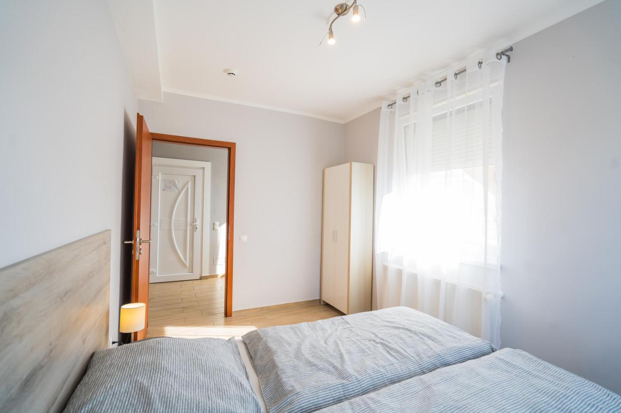 Riviera Apartmanhaz Шиофок Экстерьер фото