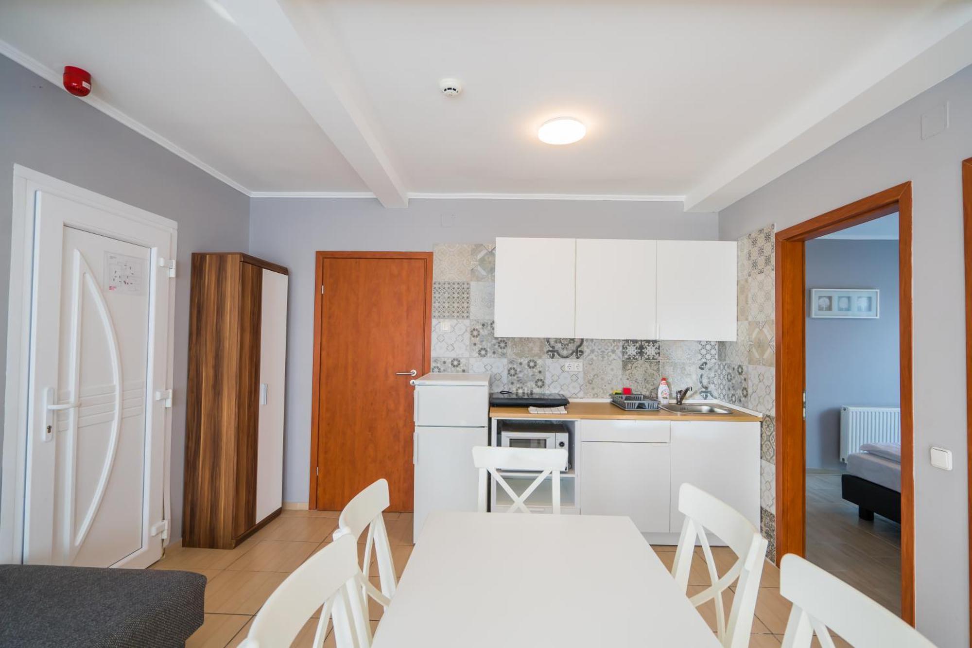 Riviera Apartmanhaz Шиофок Экстерьер фото
