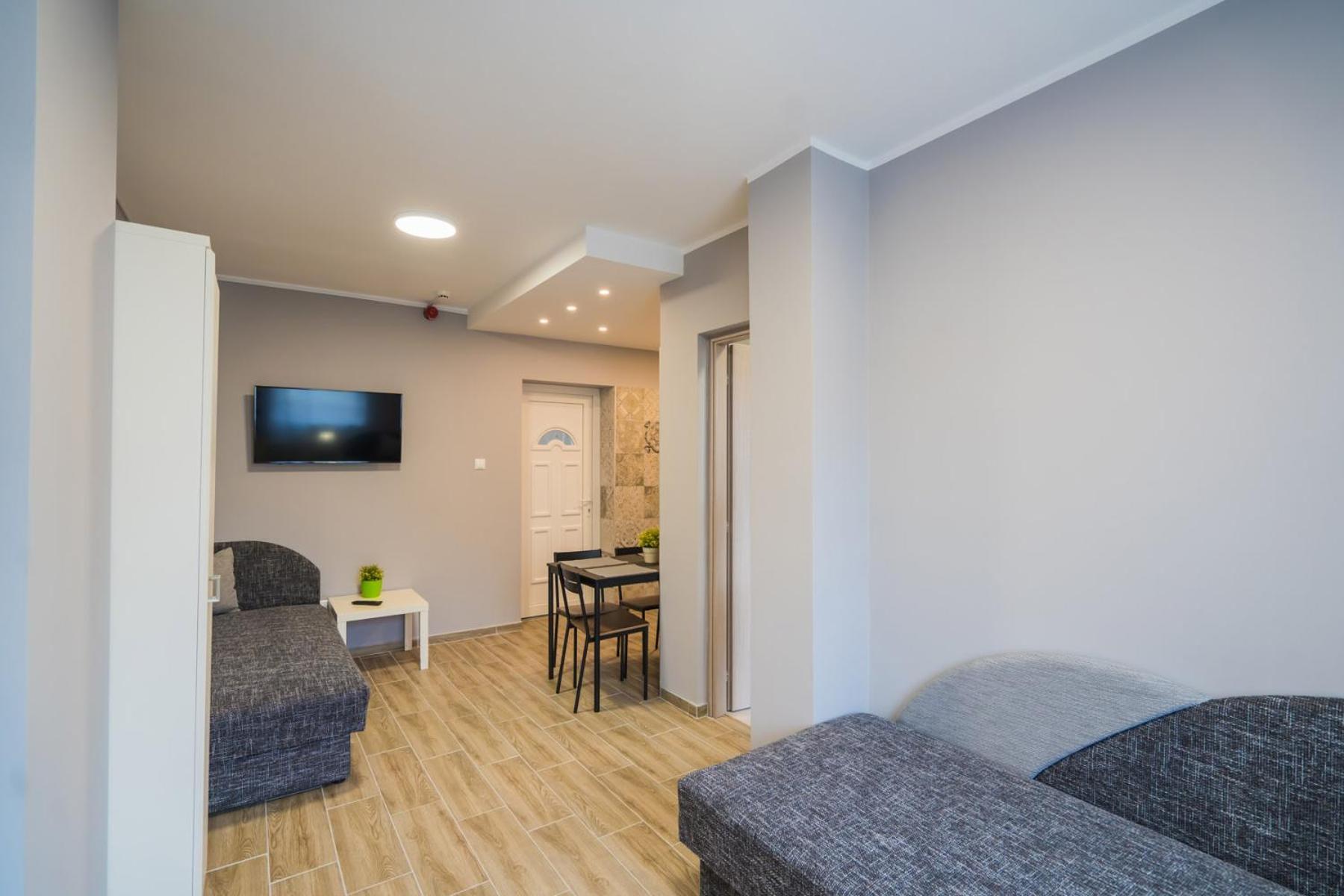 Riviera Apartmanhaz Шиофок Экстерьер фото