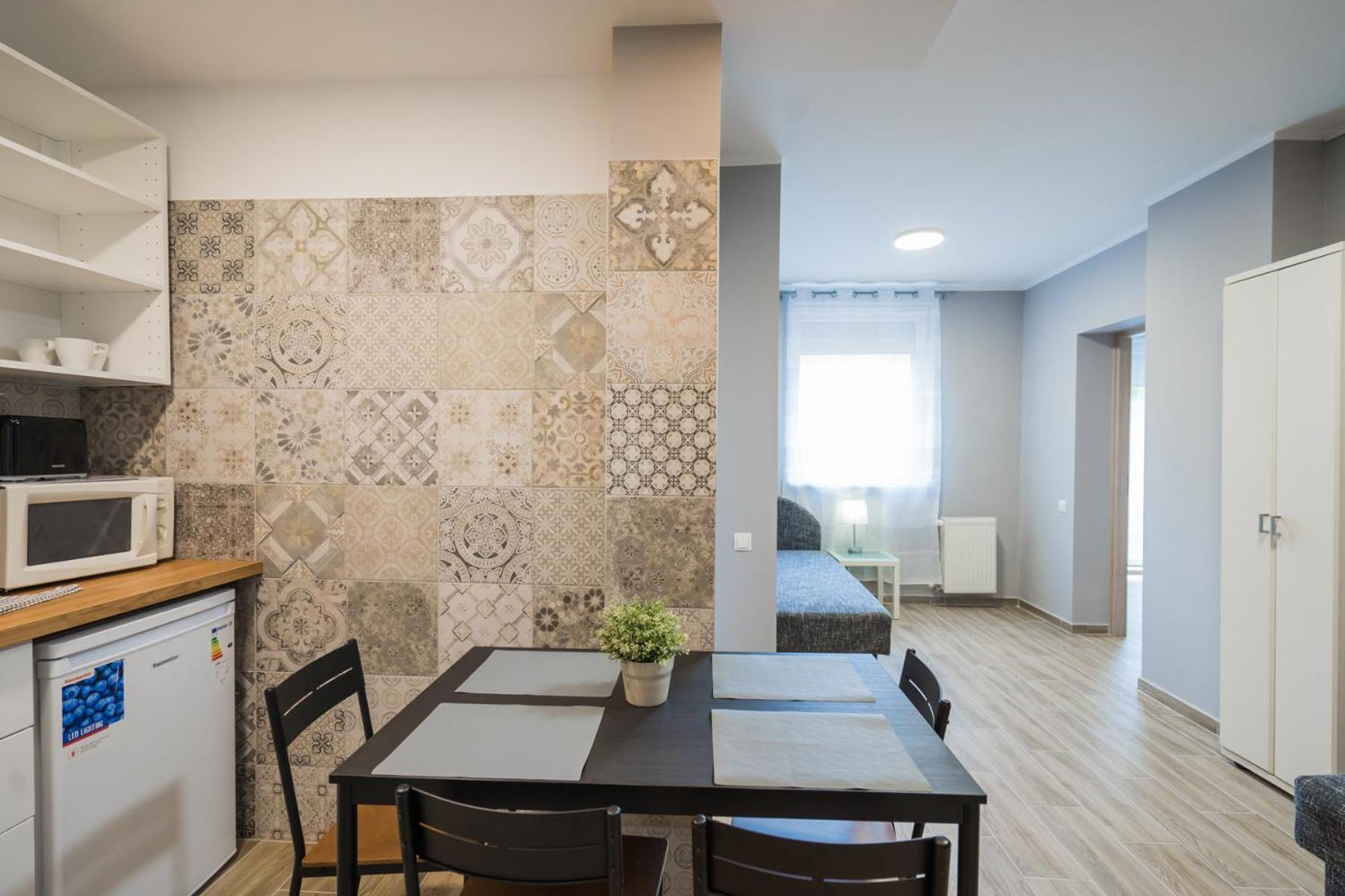 Riviera Apartmanhaz Шиофок Экстерьер фото