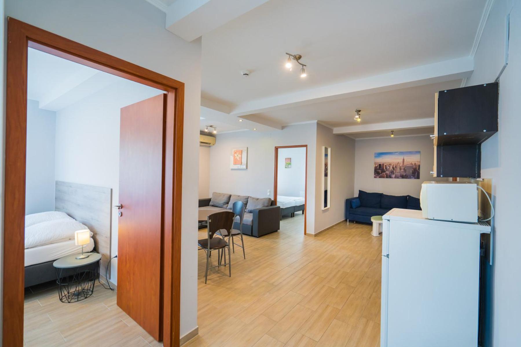 Riviera Apartmanhaz Шиофок Экстерьер фото